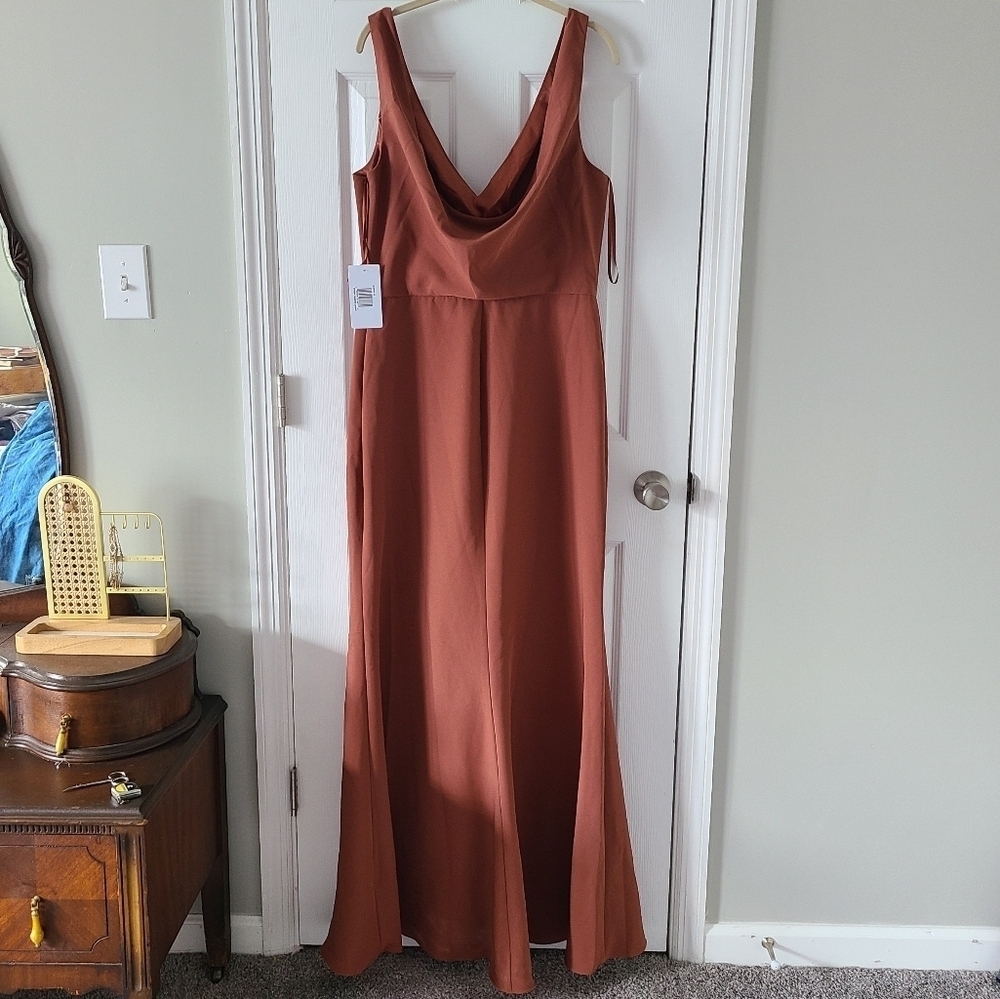 NWT Revelry Dakota Crape Dress - Picture 4 of 6